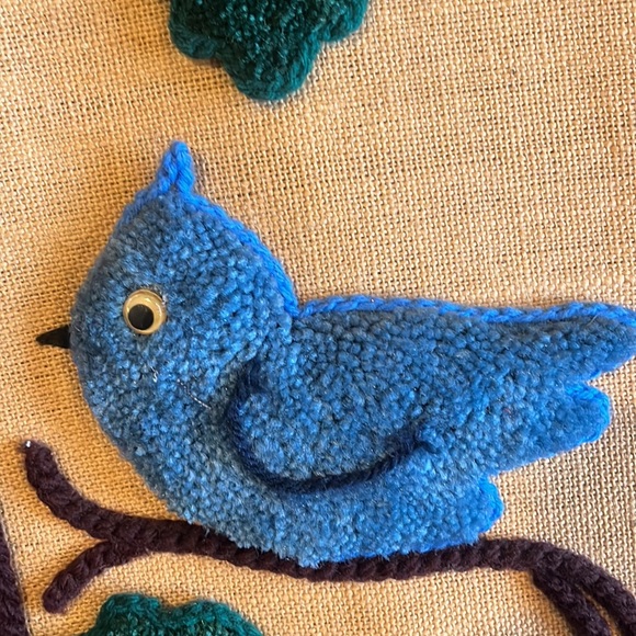 VINTAGE three bird textile wall hanging - Picture 5 of 6